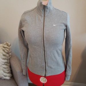 NIKE Zip up 🎀MAKE ME AN OFFER🎀